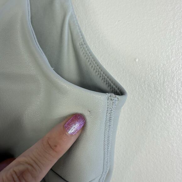 Skims Women's Size 2X Gray Faux‎ Leather Scoop Neck Bralette Bra Kim K - Picture 4 of 11